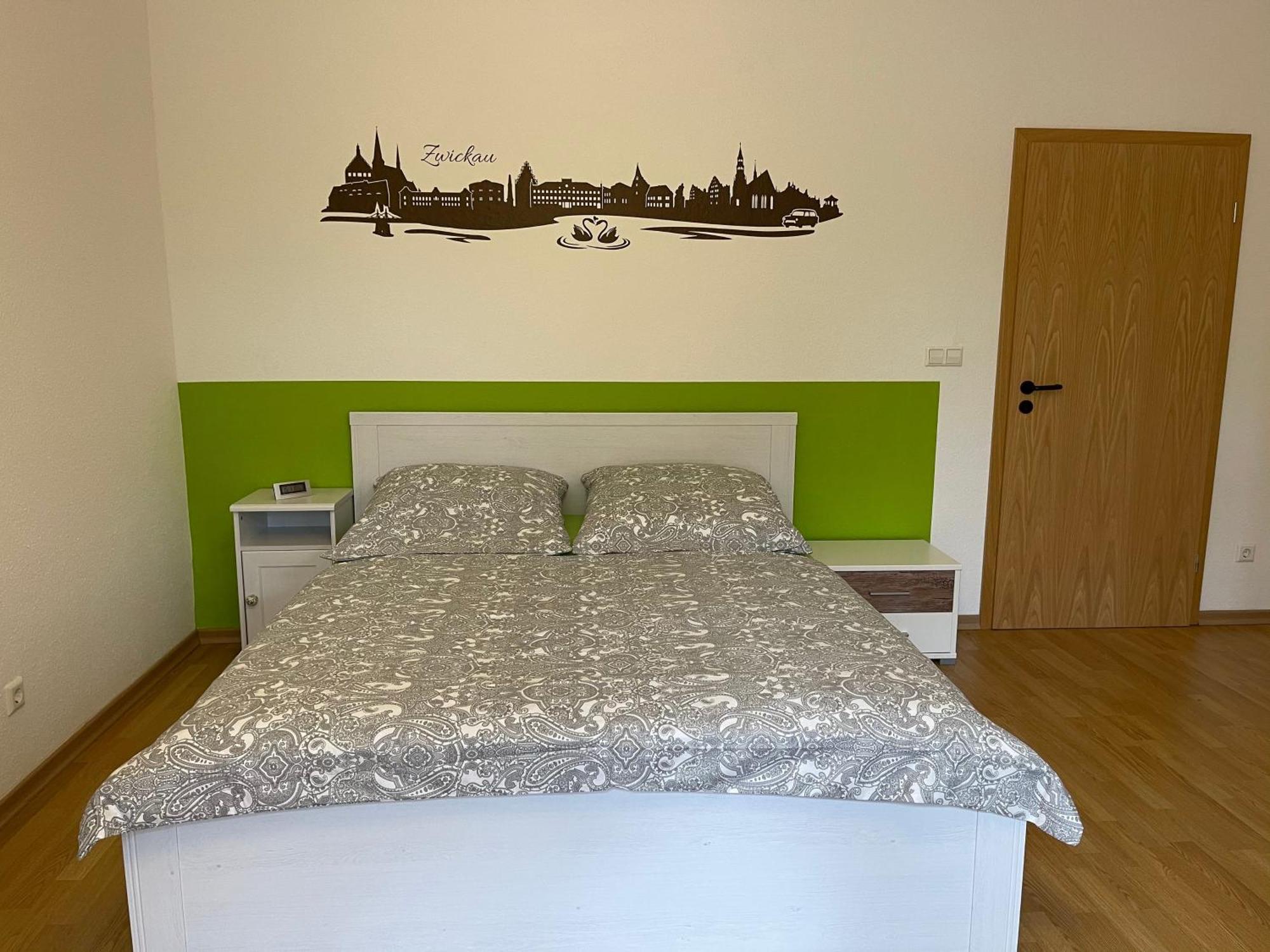 Ferienwohnung Im Zentrum Zwickaus エクステリア 写真